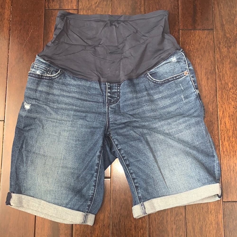 Old Navy Maternity Denim Jean Bermuda Shorts size 4